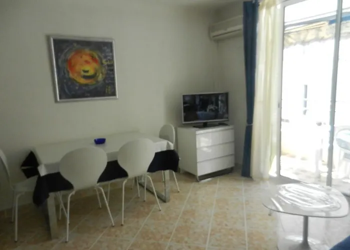 شقة Freres Pradignac كان