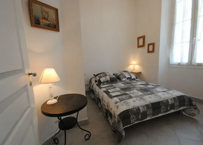 Freres Pradignac شقة